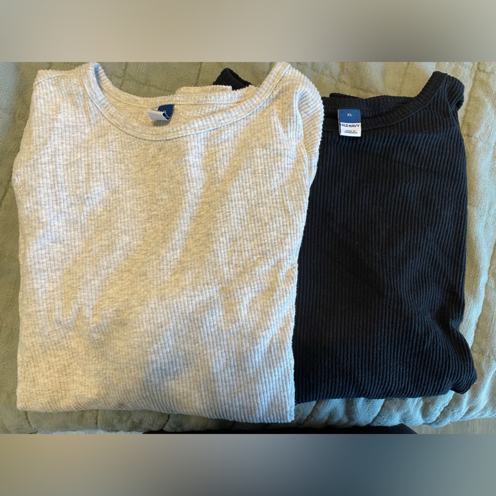 Old Navy lot of 2 soft ribbed long sleeve fitted basic tees size XL